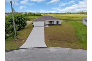 8027 Oakleaf Circle, LABELLE, FL 33935 Sold 09/11/24