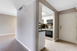 2366 Mall Drive, Fort Myers, FL 33901 Sold 05/16/25