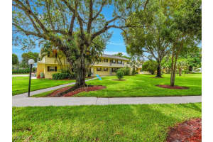 3325 Airport Road, NAPLES, FL 34105 Sold 10/23/24