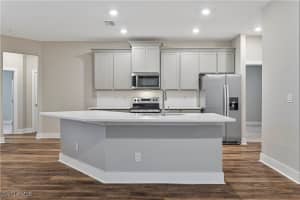 710 21st Street, CAPE CORAL, FL 33991 Sold 11/14/25