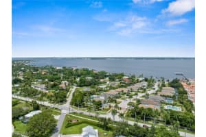 921 SHADDELEE Lane, FORT MYERS, FL 33919 Sold 11/08/24