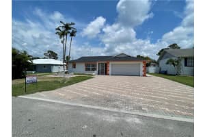 27286 High Seas Ln, Bonita Springs