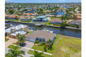 1740 Wavecrest Court, Marco Island, FL 34145 Sold 02/26/25