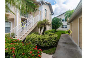 302 Newport Drive, NAPLES, FL 34114 Sold 10/17/24