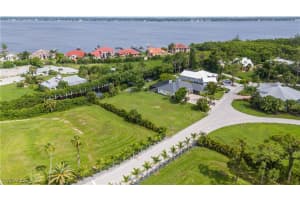 6104 Marsh Point Lane, North Fort Myers, FL 33917 - MLS#224065742