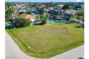 450 Balsam Court, Marco Island, FL 34145 Sold 05/13/25
