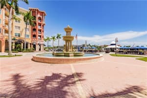 450 Bayfront Place, Naples, FL 34102 - MLS#224065989