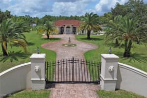 3711 4th Avenue, Naples, FL 34117 - MLS#224066032
