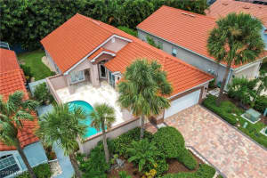 359 Pindo Palm Drive, Naples, FL 34104 Sold 02/28/25