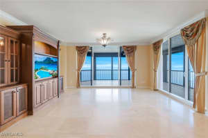 8473 Bay Colony Drive, Naples, FL 34108 - MLS#224066066