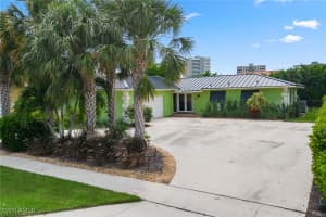 140 Landmark Street, Marco Island, FL 34145 - MLS#224066217