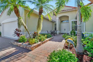 20520 Foxworth Circle, ESTERO, FL 33928 Sold 03/12/25