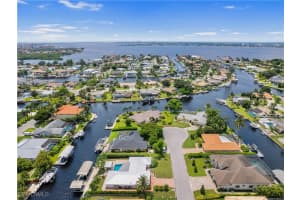 980 Bal Isle Drive, Fort Myers, FL 33919 - MLS#224066340