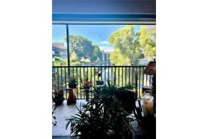 600 Neapolitan Way, Naples, FL 34103 Sold 03/14/25