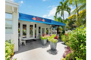 600 Neapolitan Way, Naples, FL 34103 Sold 03/14/25