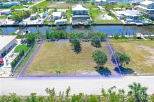 2823 CUSSELL Drive, St James City, FL 33956 - MLS#224066409