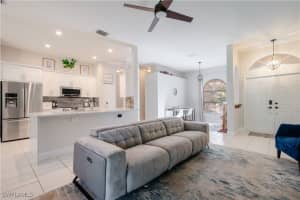 701 Grove Drive, NAPLES, FL 34120 Sold 01/08/25