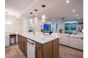400 Park Shore Drive, Naples, FL 34103 - MLS#224066472