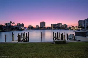 400 Park Shore Drive, Naples, FL 34103 - MLS#224066472