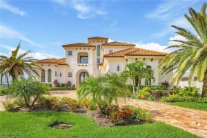 614 Coral Drive, Cape Coral, FL 33904 - MLS#224066481
