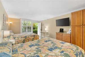 2555 Tamiami Trail, Naples, FL 34103 Sold 12/10/24