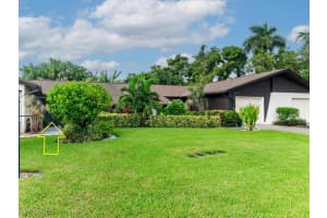159 Round Key Circle, Naples, FL 34112 Sold 11/12/24