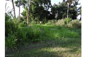 556 Clark Street, North Fort Myers, FL 33903 - MLS#224066853