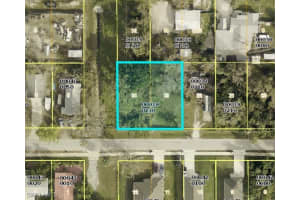 556 Clark Street, North Fort Myers, FL 33903 - MLS#224066853