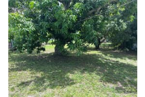 3926 Seminole Avenue, FORT MYERS, FL 33916 Sold 01/17/25