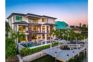 448 Oak Avenue, Naples, FL 34108 Sold 04/28/25
