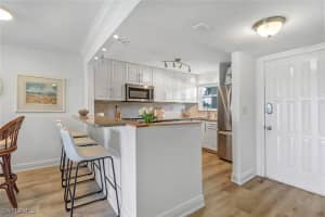 21 High Point Circle, NAPLES, FL 34103 Sold 09/05/24