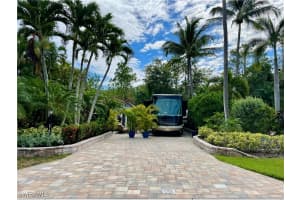 4918 Coach Lane, Naples, FL 34114 Sold 11/22/24