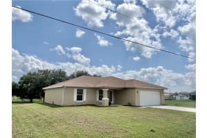 210 Manasota Street, FORT MYERS, FL 33913 Sold 10/11/24