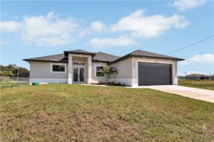 4202 27th Street, Lehigh Acres, FL 33976 Sold 11/27/24