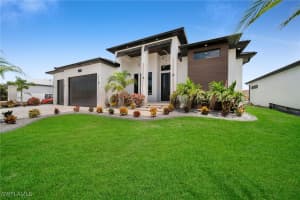 121 33rd Avenue, Cape Coral, FL 33991 Sold 02/25/25