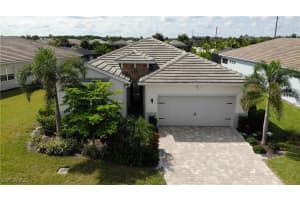 16504 Crescent Beach Way, Bonita Springs
