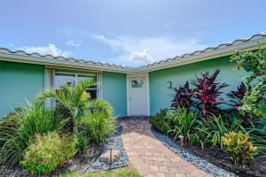 11 Palmview Boulevard, Fort Myers Beach, FL 33931 Sold 12/17/24