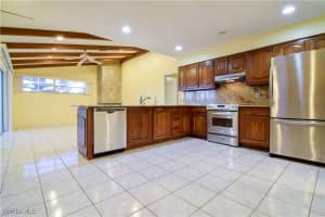2726 24th Place, Cape Coral, FL 33904 Sold 01/30/25