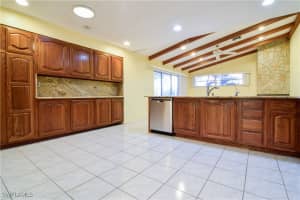 2726 24th Place, Cape Coral, FL 33904 Sold 01/30/25