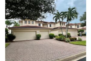 3020 Meandering Way 201, Fort Myers