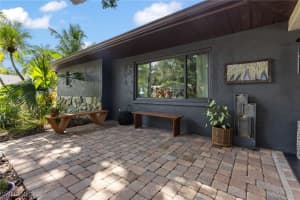 4712 Mi Casa Court, FORT MYERS, FL 33901 Sold 10/18/24