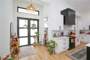 2727 Desoto Boulevard, Naples, FL 34117 Sold 12/13/24