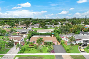 3393 Malaga Way, Naples, FL 34105 Sold 03/28/25