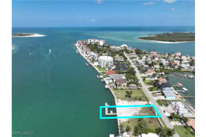  Pelican ST W, Naples, FL 34113 Sold 09/12/25