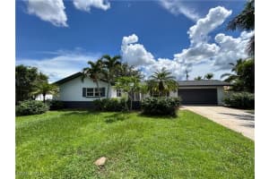 1020 El Mar Avenue, Fort Myers, FL 33919 Sold 01/23/25