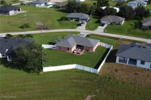 2840 2nd Terrace, Cape Coral, FL 33993 Sold 02/12/25