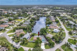 802 8th Court, Naples, FL 34108 - MLS#224070066