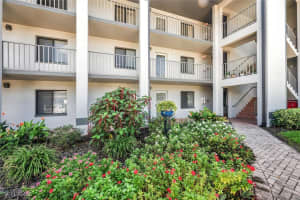 9901 Sunset Cove Lane, Fort Myers, FL 33919 Sold 05/12/25