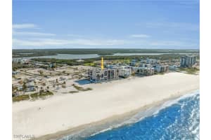 2532 Estero Boulevard, Fort Myers Beach, FL 33931 Sold 11/20/24