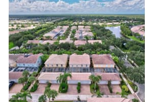 15570 Latitude Drive, Bonita Springs, FL 34135 Sold 04/29/25